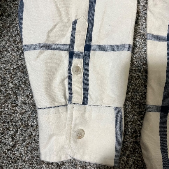 Universal Thread long-sleeve flannel button-up shirt, Women S, NWT - Picture 6 of 12